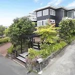 Kohimarama Beach Bed & Breakfast